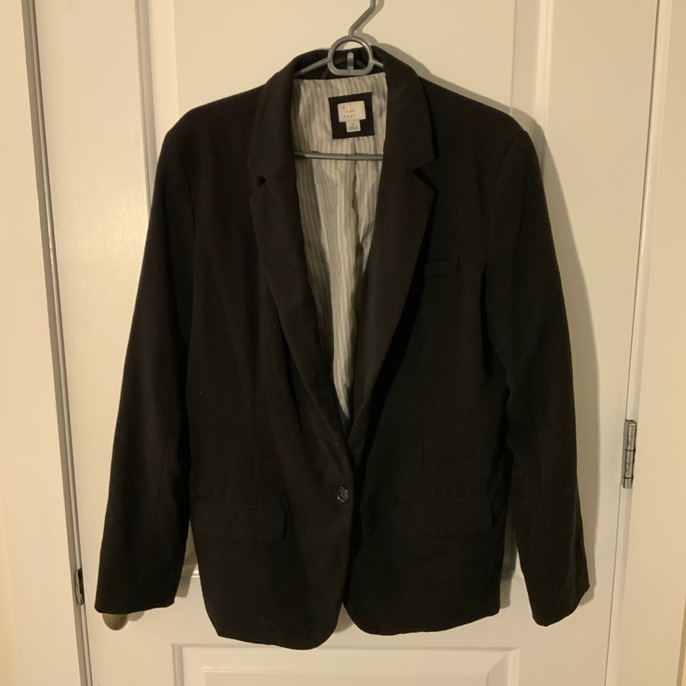 Ladies Blazer, Size 16. Gently Worn